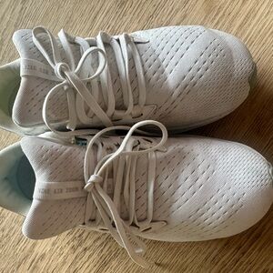 Nike Air Zoom Men's White Sneakers